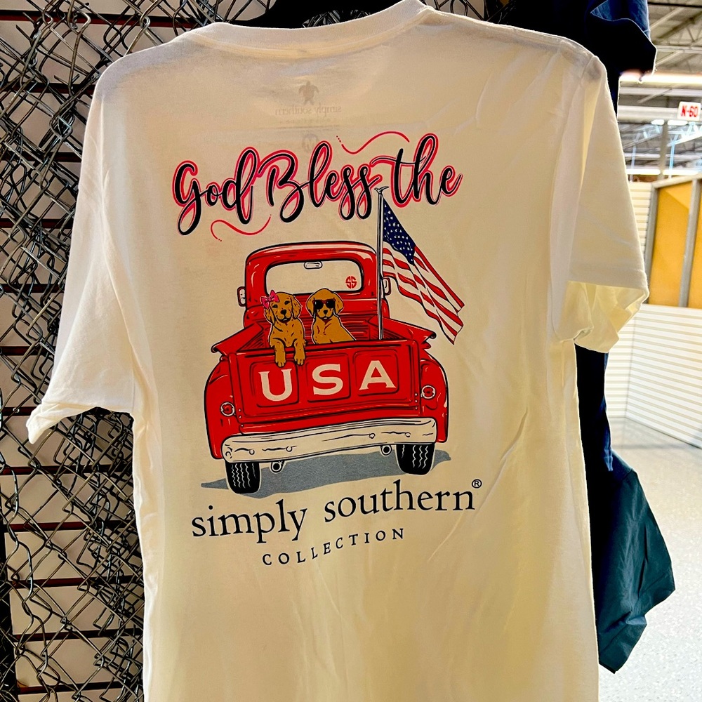 Simply southern god bless the USA tee bnwt